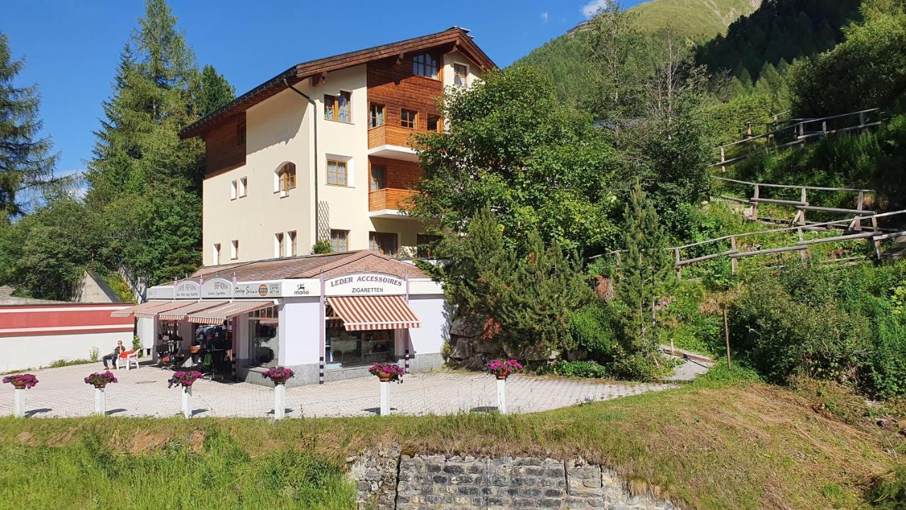 Chasa Fadrina Apartment